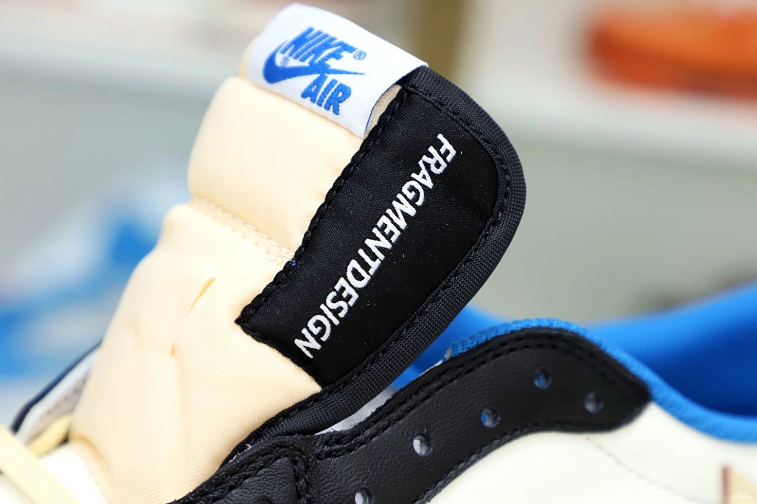 SCOTT 1 AIR FRAGMENT X JORDAN TRAVIS LOW DESIGN X 0311
